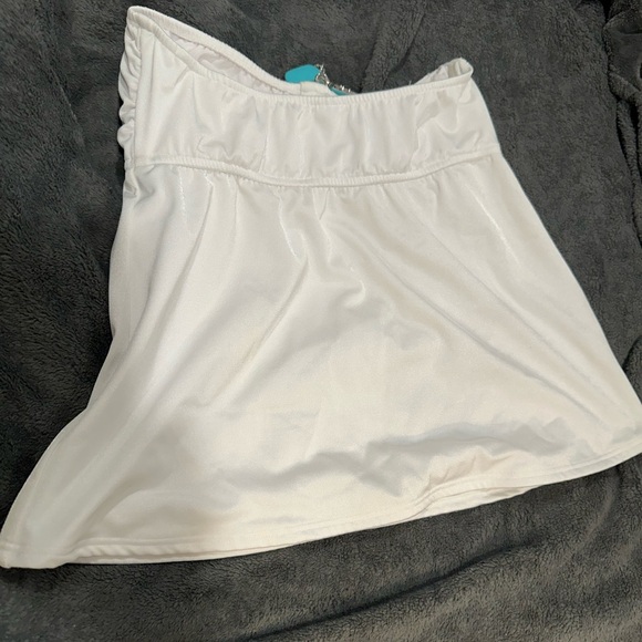 VENUS Other - Venus White Women's Intimate Skirt Size 12